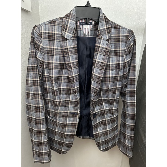 Tommy Hilfiger Jackets & Blazers - Tommy Hilfiger‎ Women's Plaid Fitted One-Button Blazer Gray Tones - Size 4